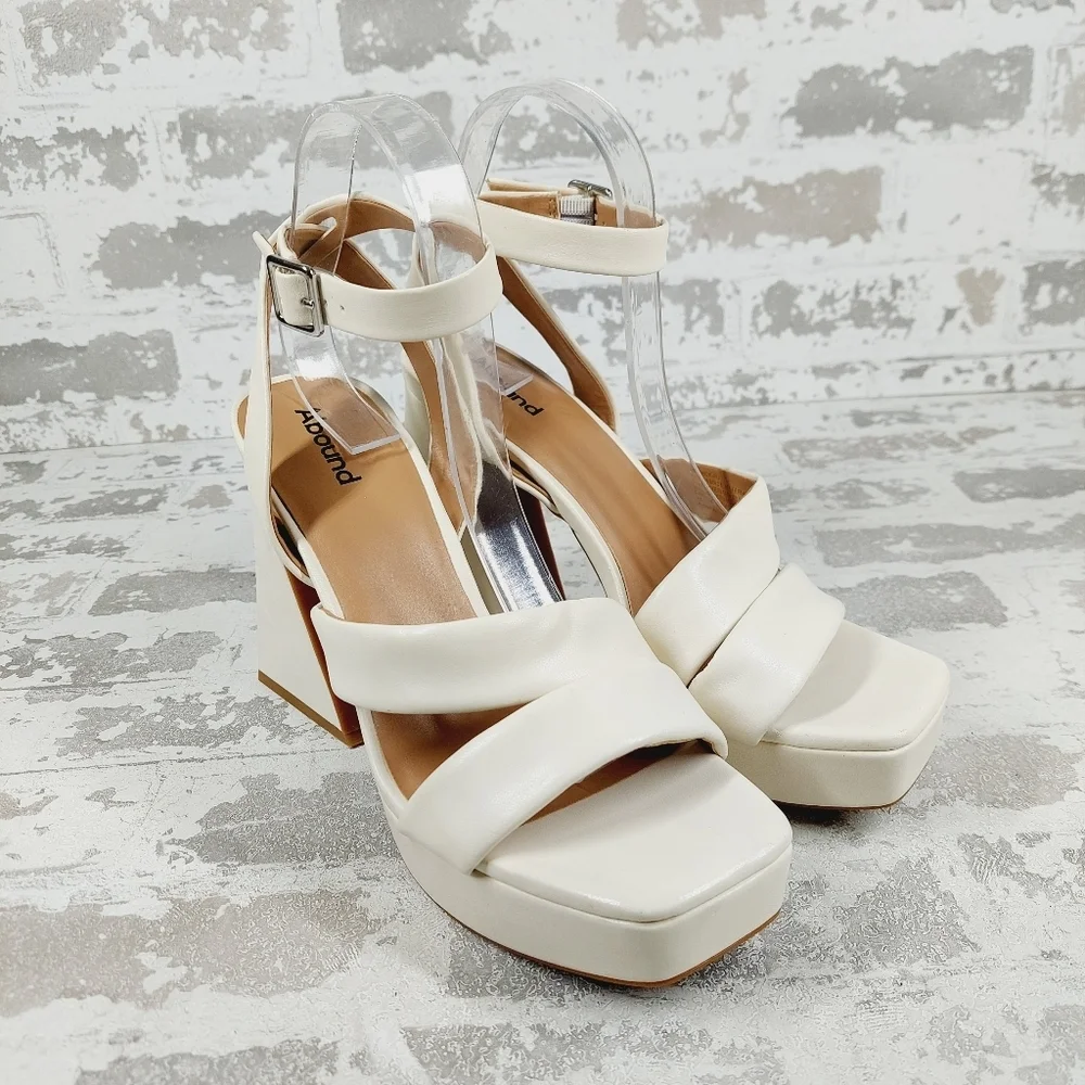 New ABOUND Tracy Ankle Strap Platform Sandal In Ivory T335